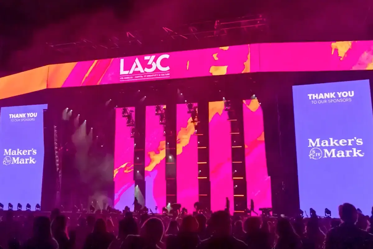 Performance stage